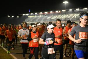 BIB: 27024, 2389, 20947, 2347
                            <button type="button" onclick="openModal(10697034)" class="btn btn-primary btn-sm float-right btn-popup" data-toggle="modal" data-target=".modal-high-quality">
                        <i class="fas fa-shopping-cart"></i> Add to Cart
                    </button>
                                            <button type="button" onclick="isThisMe(10697034, true)" class="btn btn-success btn-sm float-right btn-popup btn-isme hidden" data-toggle="tooltip" data-placement="bottom" title="นี่คือรูปของคุณใช่ไหม คลิกที่นี่เพื่อเอาเข้าอัลบั้ม">
                        <i class="fas fa-plus"></i> Add to album
                    </button>
                    <button type="button" onclick="isThisMe(10697034, false)" class="btn btn-warning btn-sm float-right btn-popup btn-isnotme hidden">
                        <i class="fas fa-ban"></i> Remove from album
                    </button>